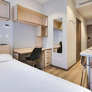 Livensa Living Feria بيت شباب