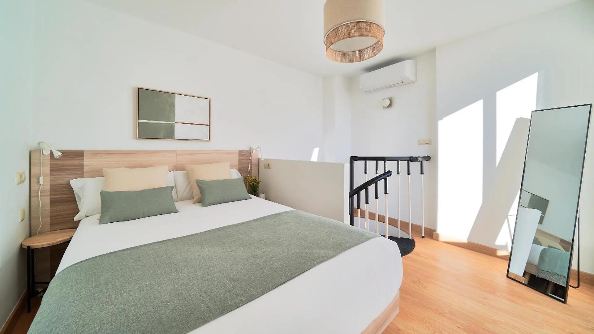 Apartment Iloftmalaga Plaza De Las Flores II Spain